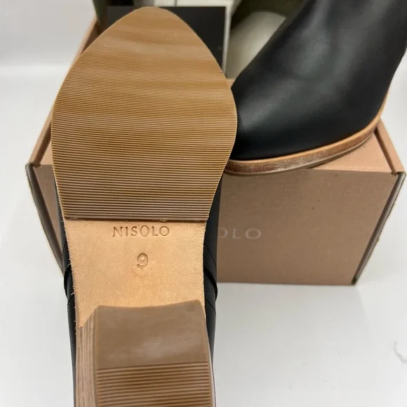 Nisolo Black Flats Modern Minimalist Design - Picture 3 of 5